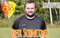 Schneider střídá Peterku